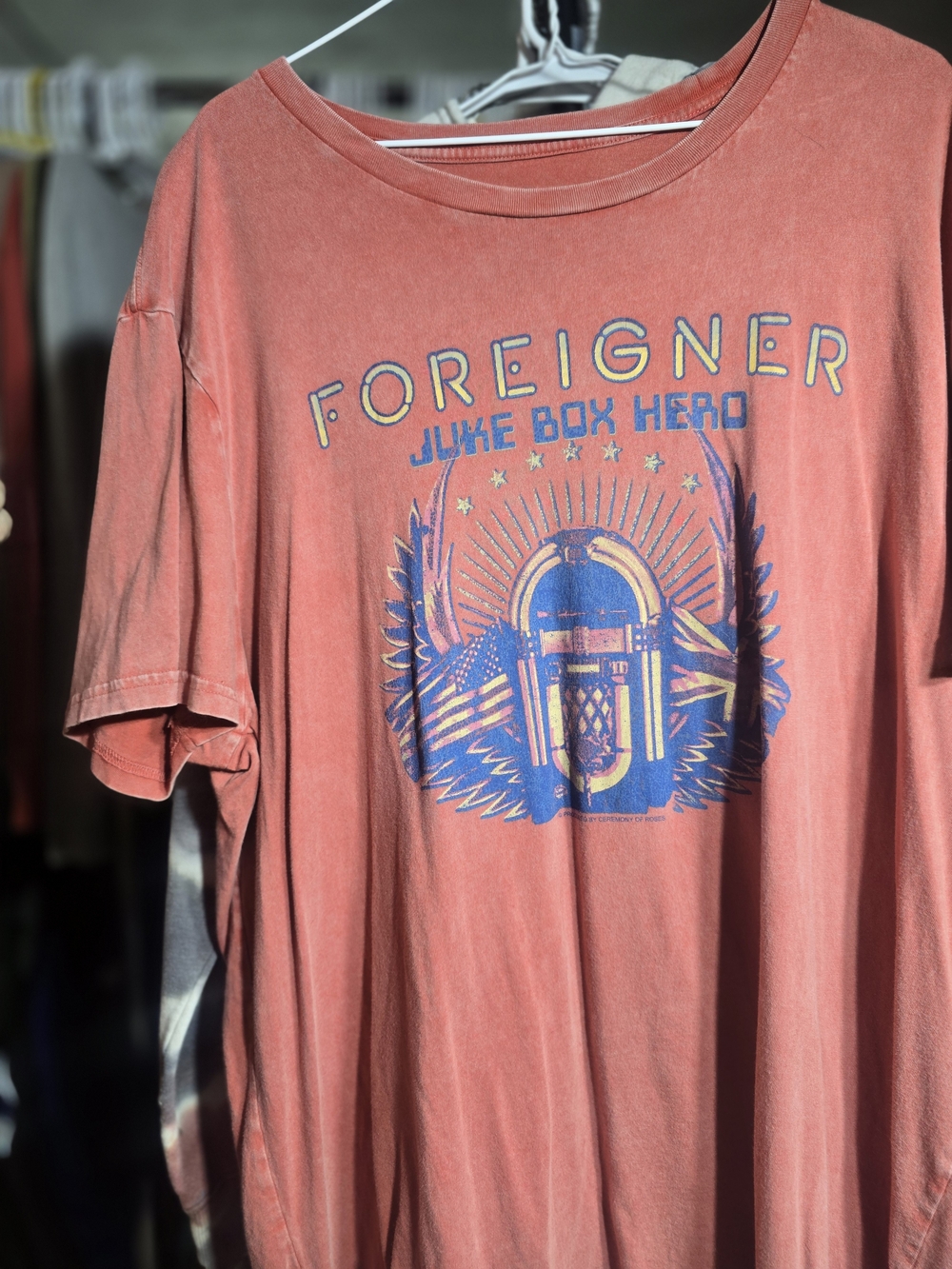 Wrangler Men's Coral Graphic Tee with Blue Yellow Print